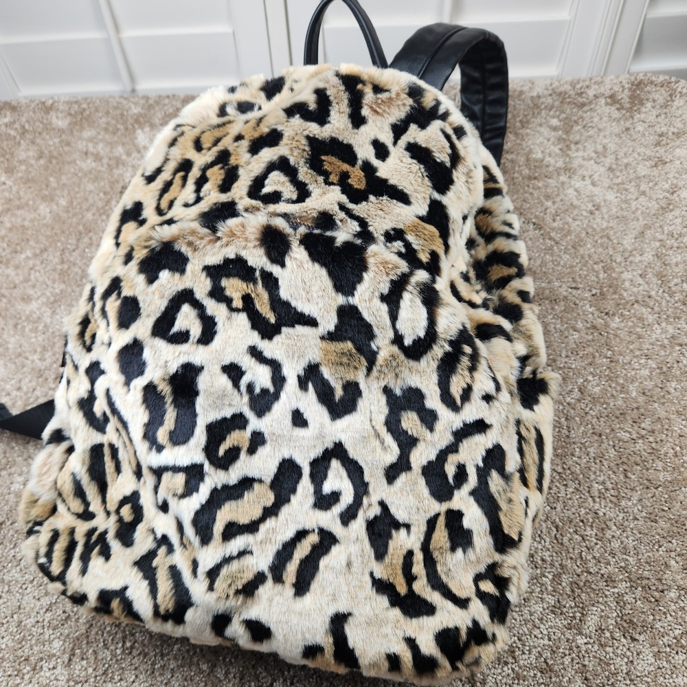 Betsey Johnson Leopard Faux Fur Backpack Black Tan Floral Lining Lightning Bolt